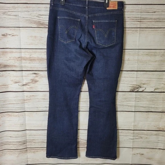 Levi's Classic Boot Jean Size 32 - Picture 5 of 5